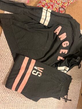 PINK Victoria's Secret Charcoal Gray Lounge Set with Pink and White Accents